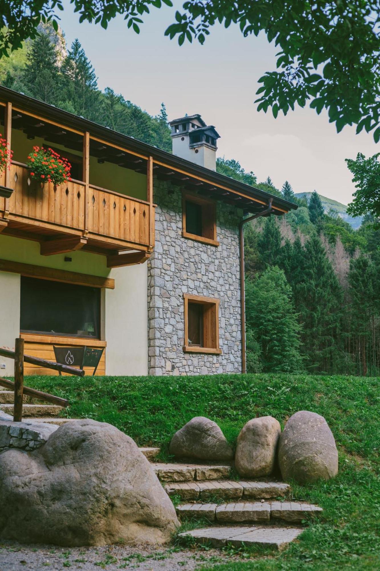 Agriturismo Ferdy Lenna Exterior foto